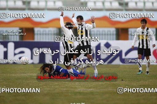 1108563, Qom, Iran, Iran Pro League، Persian Gulf Cup، 2010-11 season، First Leg، Week 17، Saba Qom ۱ v ۰ Malvan Bandar Anzali on 2010/12/03 at Yadegar-e Emam Stadium Qom