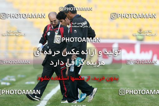 1108931, Tehran, [*parameter:4*], لیگ برتر فوتبال ایران، Persian Gulf Cup، Week 17، First Leg، Naft Tehran 2 v 2 Shahin Boushehr on 2010/12/04 at Takhti Stadium