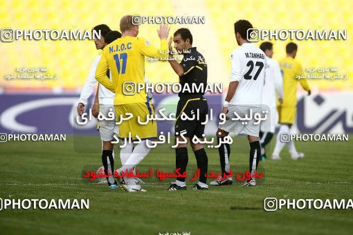 1108679, Tehran, [*parameter:4*], Iran Pro League، Persian Gulf Cup، 2010-11 season، First Leg، Week 17، Naft Tehran 2 v 2 Shahin Boushehr on 2010/12/04 at Takhti Stadium