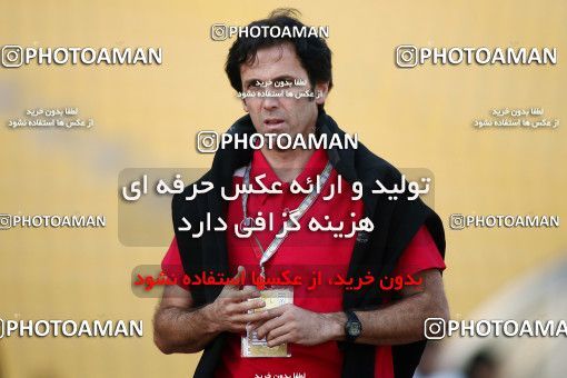 1109084, Tehran, [*parameter:4*], Iran Pro League، Persian Gulf Cup، 2010-11 season، First Leg، Week 17، Naft Tehran 2 v 2 Shahin Boushehr on 2010/12/04 at Takhti Stadium