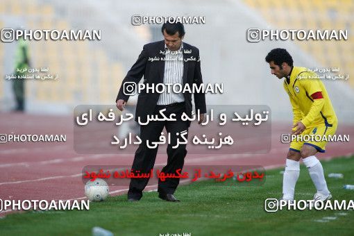 1108742, Tehran, [*parameter:4*], Iran Pro League، Persian Gulf Cup، 2010-11 season، First Leg، Week 17، Naft Tehran 2 v 2 Shahin Boushehr on 2010/12/04 at Takhti Stadium