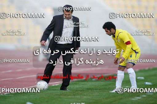 1108911, Tehran, [*parameter:4*], Iran Pro League، Persian Gulf Cup، 2010-11 season، First Leg، Week 17، Naft Tehran 2 v 2 Shahin Boushehr on 2010/12/04 at Takhti Stadium