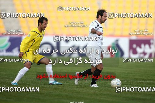 1109060, Tehran, [*parameter:4*], Iran Pro League، Persian Gulf Cup، 2010-11 season، First Leg، Week 17، Naft Tehran 2 v 2 Shahin Boushehr on 2010/12/04 at Takhti Stadium