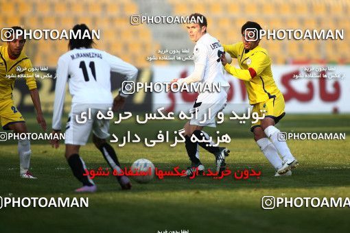 1109073, Tehran, [*parameter:4*], Iran Pro League، Persian Gulf Cup، 2010-11 season، First Leg، Week 17، Naft Tehran 2 v 2 Shahin Boushehr on 2010/12/04 at Takhti Stadium