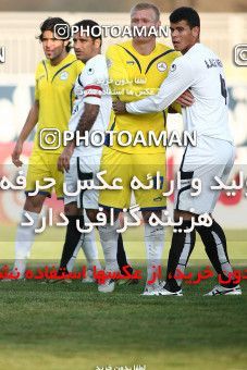 1108849, Tehran, [*parameter:4*], Iran Pro League، Persian Gulf Cup، 2010-11 season، First Leg، Week 17، Naft Tehran 2 v 2 Shahin Boushehr on 2010/12/04 at Takhti Stadium