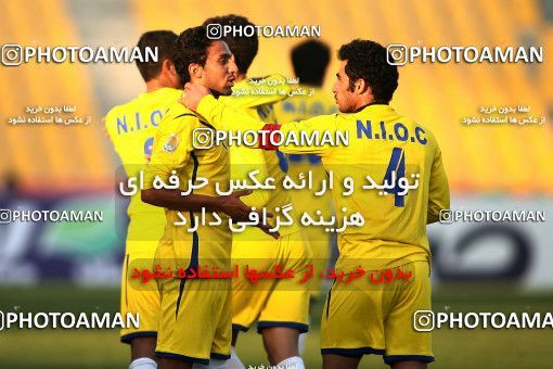 1108850, Tehran, [*parameter:4*], Iran Pro League، Persian Gulf Cup، 2010-11 season، First Leg، Week 17، Naft Tehran 2 v 2 Shahin Boushehr on 2010/12/04 at Takhti Stadium