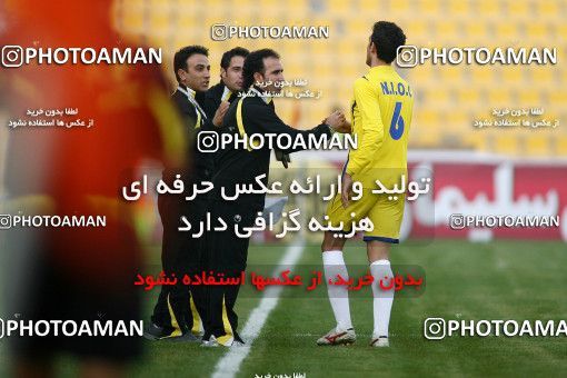 1108724, Tehran, [*parameter:4*], Iran Pro League، Persian Gulf Cup، 2010-11 season، First Leg، Week 17، Naft Tehran 2 v 2 Shahin Boushehr on 2010/12/04 at Takhti Stadium