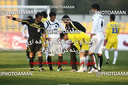 1108893, Tehran, [*parameter:4*], Iran Pro League، Persian Gulf Cup، 2010-11 season، First Leg، Week 17، Naft Tehran 2 v 2 Shahin Boushehr on 2010/12/04 at Takhti Stadium