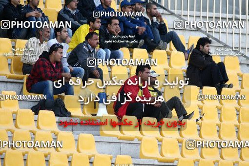 1108916, Tehran, [*parameter:4*], Iran Pro League، Persian Gulf Cup، 2010-11 season، First Leg، Week 17، Naft Tehran 2 v 2 Shahin Boushehr on 2010/12/04 at Takhti Stadium