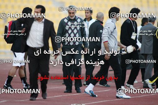 1109017, Tehran, [*parameter:4*], Iran Pro League، Persian Gulf Cup، 2010-11 season، First Leg، Week 17، Naft Tehran 2 v 2 Shahin Boushehr on 2010/12/04 at Takhti Stadium