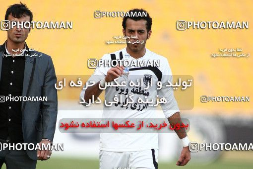 1108902, Tehran, [*parameter:4*], لیگ برتر فوتبال ایران، Persian Gulf Cup، Week 17، First Leg، Naft Tehran 2 v 2 Shahin Boushehr on 2010/12/04 at Takhti Stadium