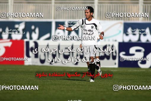 1108694, Tehran, [*parameter:4*], لیگ برتر فوتبال ایران، Persian Gulf Cup، Week 17، First Leg، Naft Tehran 2 v 2 Shahin Boushehr on 2010/12/04 at Takhti Stadium