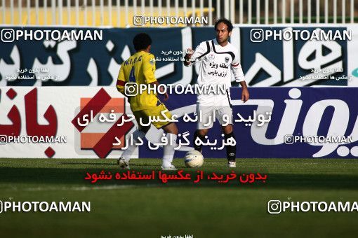 1108854, Tehran, [*parameter:4*], Iran Pro League، Persian Gulf Cup، 2010-11 season، First Leg، Week 17، Naft Tehran 2 v 2 Shahin Boushehr on 2010/12/04 at Takhti Stadium