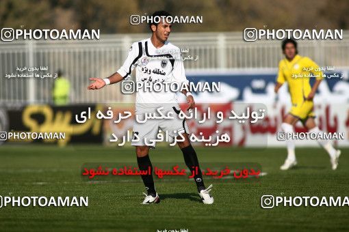 1109092, Tehran, [*parameter:4*], لیگ برتر فوتبال ایران، Persian Gulf Cup، Week 17، First Leg، Naft Tehran 2 v 2 Shahin Boushehr on 2010/12/04 at Takhti Stadium