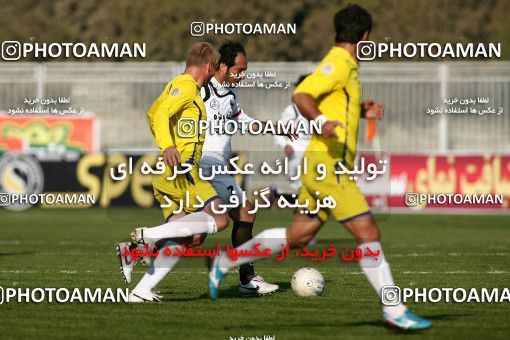 1108760, Tehran, [*parameter:4*], Iran Pro League، Persian Gulf Cup، 2010-11 season، First Leg، Week 17، Naft Tehran 2 v 2 Shahin Boushehr on 2010/12/04 at Takhti Stadium