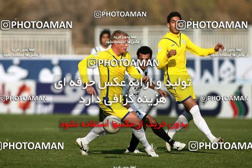 1108726, Tehran, [*parameter:4*], Iran Pro League، Persian Gulf Cup، 2010-11 season، First Leg، Week 17، Naft Tehran 2 v 2 Shahin Boushehr on 2010/12/04 at Takhti Stadium