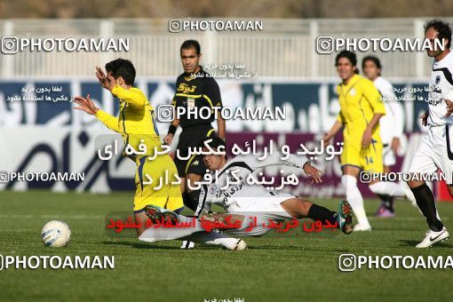 1108729, Tehran, [*parameter:4*], Iran Pro League، Persian Gulf Cup، 2010-11 season، First Leg، Week 17، Naft Tehran 2 v 2 Shahin Boushehr on 2010/12/04 at Takhti Stadium