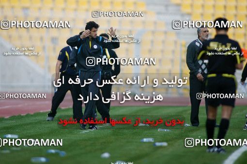 1108795, Tehran, [*parameter:4*], Iran Pro League، Persian Gulf Cup، 2010-11 season، First Leg، Week 17، Naft Tehran 2 v 2 Shahin Boushehr on 2010/12/04 at Takhti Stadium