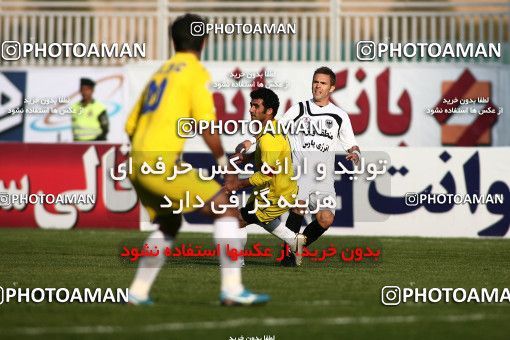 1108716, Tehran, [*parameter:4*], Iran Pro League، Persian Gulf Cup، 2010-11 season، First Leg، Week 17، Naft Tehran 2 v 2 Shahin Boushehr on 2010/12/04 at Takhti Stadium