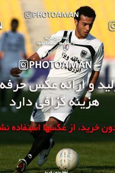 1108700, Tehran, [*parameter:4*], Iran Pro League، Persian Gulf Cup، 2010-11 season، First Leg، Week 17، Naft Tehran 2 v 2 Shahin Boushehr on 2010/12/04 at Takhti Stadium