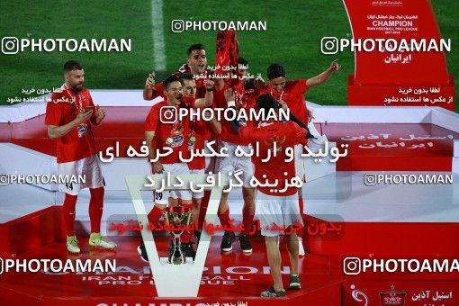 1115919, Tehran, [*parameter:4*], لیگ برتر فوتبال ایران، Persian Gulf Cup، Week 30، Second Leg، Persepolis 3 v 0 Sepid Roud Rasht on 2018/04/27 at Azadi Stadium