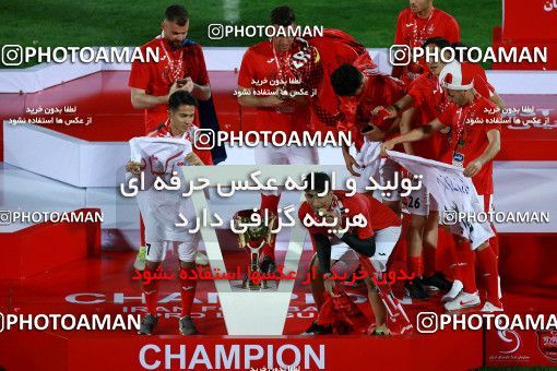 1115556, Tehran, [*parameter:4*], لیگ برتر فوتبال ایران، Persian Gulf Cup، Week 30، Second Leg، Persepolis 3 v 0 Sepid Roud Rasht on 2018/04/27 at Azadi Stadium