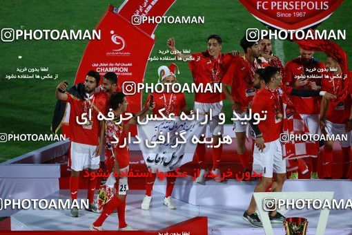 1115880, Tehran, [*parameter:4*], Iran Pro League، Persian Gulf Cup، 2017-18 season، Second Leg، Week 30، Persepolis 3 v ۰ Sepid Roud Rasht on 2018/04/27 at Azadi Stadium