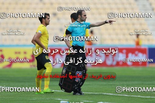 1120301, Tehran, [*parameter:4*], Iran Pro League، Persian Gulf Cup، 2017-18 season، Second Leg، Week 30، Naft Tehran ۰ v ۱ Zob Ahan Esfahan on 2018/04/27 at Takhti Stadium