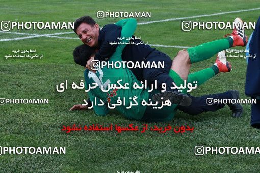 1120494, Tehran, [*parameter:4*], Iran Pro League، Persian Gulf Cup، 2017-18 season، Second Leg، Week 30، Naft Tehran ۰ v ۱ Zob Ahan Esfahan on 2018/04/27 at Takhti Stadium