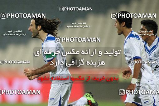 1136115, Tehran, Iran, Iran Pro League، Persian Gulf Cup، 2010-11 season، First Leg، Week 10، Persepolis 2 v 3 Malvan Bandar Anzali on 2010/10/10 at Azadi Stadium