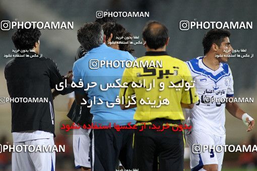 1136121, Tehran, Iran, Iran Pro League، Persian Gulf Cup، 2010-11 season، First Leg، Week 10، Persepolis 2 v 3 Malvan Bandar Anzali on 2010/10/10 at Azadi Stadium