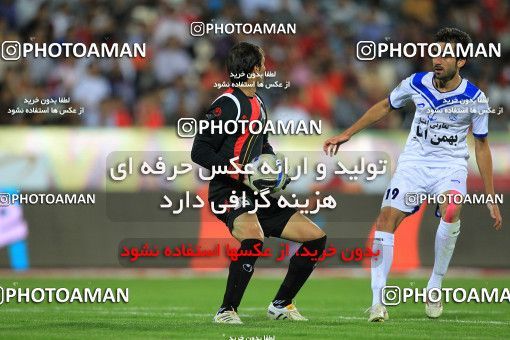 1151115, Tehran, Iran, Iran Pro League، Persian Gulf Cup، 2010-11 season، First Leg، Week 10، Persepolis 2 v 3 Malvan Bandar Anzali on 2010/10/10 at Azadi Stadium