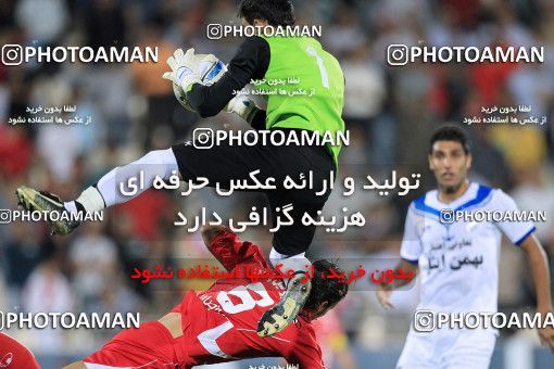 1151121, Tehran, Iran, Iran Pro League، Persian Gulf Cup، 2010-11 season، First Leg، Week 10، Persepolis 2 v 3 Malvan Bandar Anzali on 2010/10/10 at Azadi Stadium