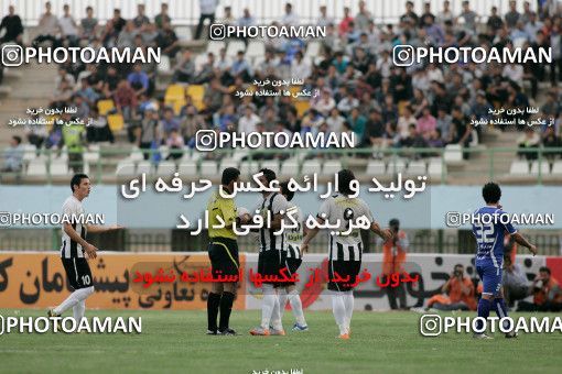 1151519, Qom, Iran, Iran Pro League، Persian Gulf Cup، 2010-11 season، First Leg، Week 10، Saba Qom ۱ v ۱ Esteghlal on 2010/10/10 at Yadegar-e Emam Stadium Qom