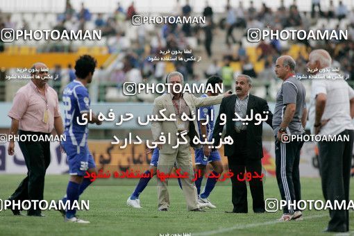 1151502, Qom, Iran, Iran Pro League، Persian Gulf Cup، 2010-11 season، First Leg، Week 10، Saba Qom ۱ v ۱ Esteghlal on 2010/10/10 at Yadegar-e Emam Stadium Qom