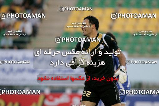 1151512, Qom, Iran, Iran Pro League، Persian Gulf Cup، 2010-11 season، First Leg، Week 10، Saba Qom ۱ v ۱ Esteghlal on 2010/10/10 at Yadegar-e Emam Stadium Qom