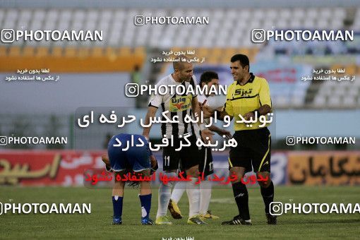 1151521, Qom, Iran, Iran Pro League، Persian Gulf Cup، 2010-11 season، First Leg، Week 10، Saba Qom ۱ v ۱ Esteghlal on 2010/10/10 at Yadegar-e Emam Stadium Qom