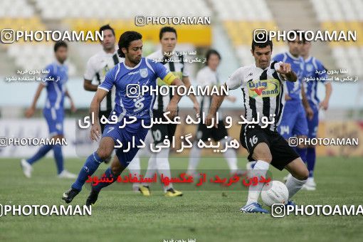 1151550, Qom, Iran, Iran Pro League، Persian Gulf Cup، 2010-11 season، First Leg، Week 10، Saba Qom ۱ v ۱ Esteghlal on 2010/10/10 at Yadegar-e Emam Stadium Qom