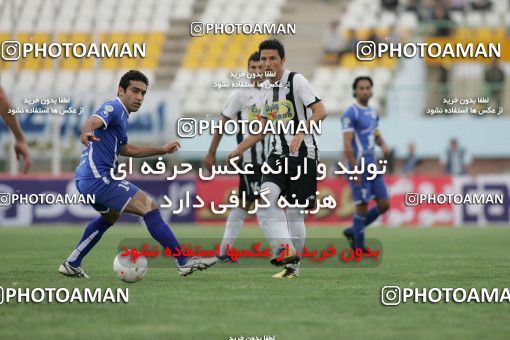 1151615, Qom, Iran, Iran Pro League، Persian Gulf Cup، 2010-11 season، First Leg، Week 10، Saba Qom ۱ v ۱ Esteghlal on 2010/10/10 at Yadegar-e Emam Stadium Qom