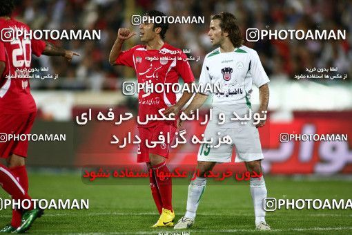 1153037, Tehran, [*parameter:4*], لیگ برتر فوتبال ایران، Persian Gulf Cup، Week 12، First Leg، Persepolis 2 v 0 Zob Ahan Esfahan on 2010/10/25 at Azadi Stadium