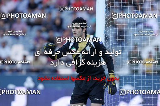 1153755, Tehran, [*parameter:4*], Iran Pro League، Persian Gulf Cup، 2010-11 season، First Leg، Week 12، Persepolis 2 v ۰ Zob Ahan Esfahan on 2010/10/25 at Azadi Stadium