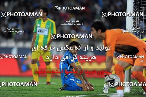 1153808, Tehran, [*parameter:4*], Iran Pro League، Persian Gulf Cup، 2010-11 season، First Leg، Week 13، Esteghlal ۱ v ۰ Rah Ahan on 2010/10/29 at Azadi Stadium