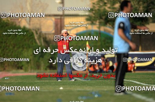 1156845, Abadan, [*parameter:4*], Iran Pro League، Persian Gulf Cup، 2010-11 season، First Leg، Week 14، Sanat Naft Abadan 2 v ۰ Esteghlal on 2010/11/04 at Takhti Stadium Abadan