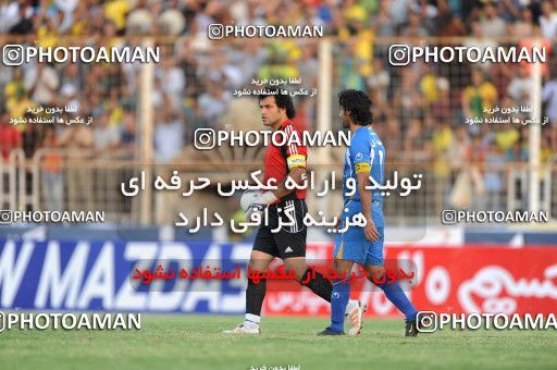 1156820, Abadan, [*parameter:4*], Iran Pro League، Persian Gulf Cup، 2010-11 season، First Leg، Week 14، Sanat Naft Abadan 2 v ۰ Esteghlal on 2010/11/04 at Takhti Stadium Abadan