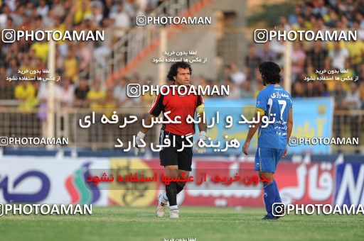 1156791, Abadan, [*parameter:4*], Iran Pro League، Persian Gulf Cup، 2010-11 season، First Leg، Week 14، Sanat Naft Abadan 2 v ۰ Esteghlal on 2010/11/04 at Takhti Stadium Abadan