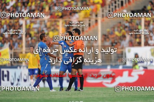 1156796, Abadan, [*parameter:4*], Iran Pro League، Persian Gulf Cup، 2010-11 season، First Leg، Week 14، Sanat Naft Abadan 2 v ۰ Esteghlal on 2010/11/04 at Takhti Stadium Abadan