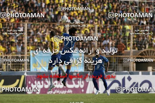 1156569, Abadan, [*parameter:4*], Iran Pro League، Persian Gulf Cup، 2010-11 season، First Leg، Week 14، Sanat Naft Abadan 2 v ۰ Esteghlal on 2010/11/04 at Takhti Stadium Abadan