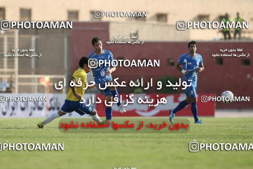 1156638, Abadan, [*parameter:4*], Iran Pro League، Persian Gulf Cup، 2010-11 season، First Leg، Week 14، Sanat Naft Abadan 2 v ۰ Esteghlal on 2010/11/04 at Takhti Stadium Abadan