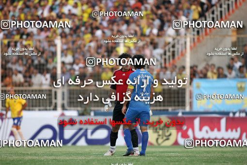 1156590, Abadan, [*parameter:4*], Iran Pro League، Persian Gulf Cup، 2010-11 season، First Leg، Week 14، Sanat Naft Abadan 2 v ۰ Esteghlal on 2010/11/04 at Takhti Stadium Abadan