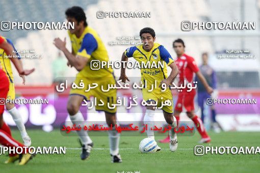 1156958, Tehran, [*parameter:4*], لیگ برتر فوتبال ایران، Persian Gulf Cup، Week 14، First Leg، Persepolis 3 v 1 Naft Tehran on 2010/11/05 at Azadi Stadium